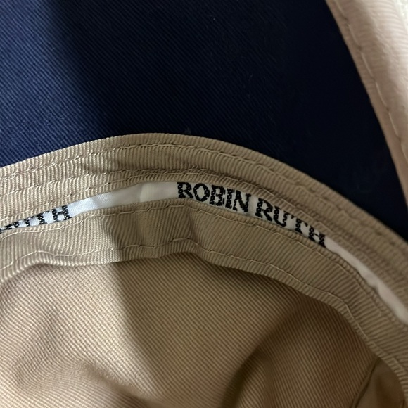 Robin Ruth DC ball cap - Picture 5 of 5